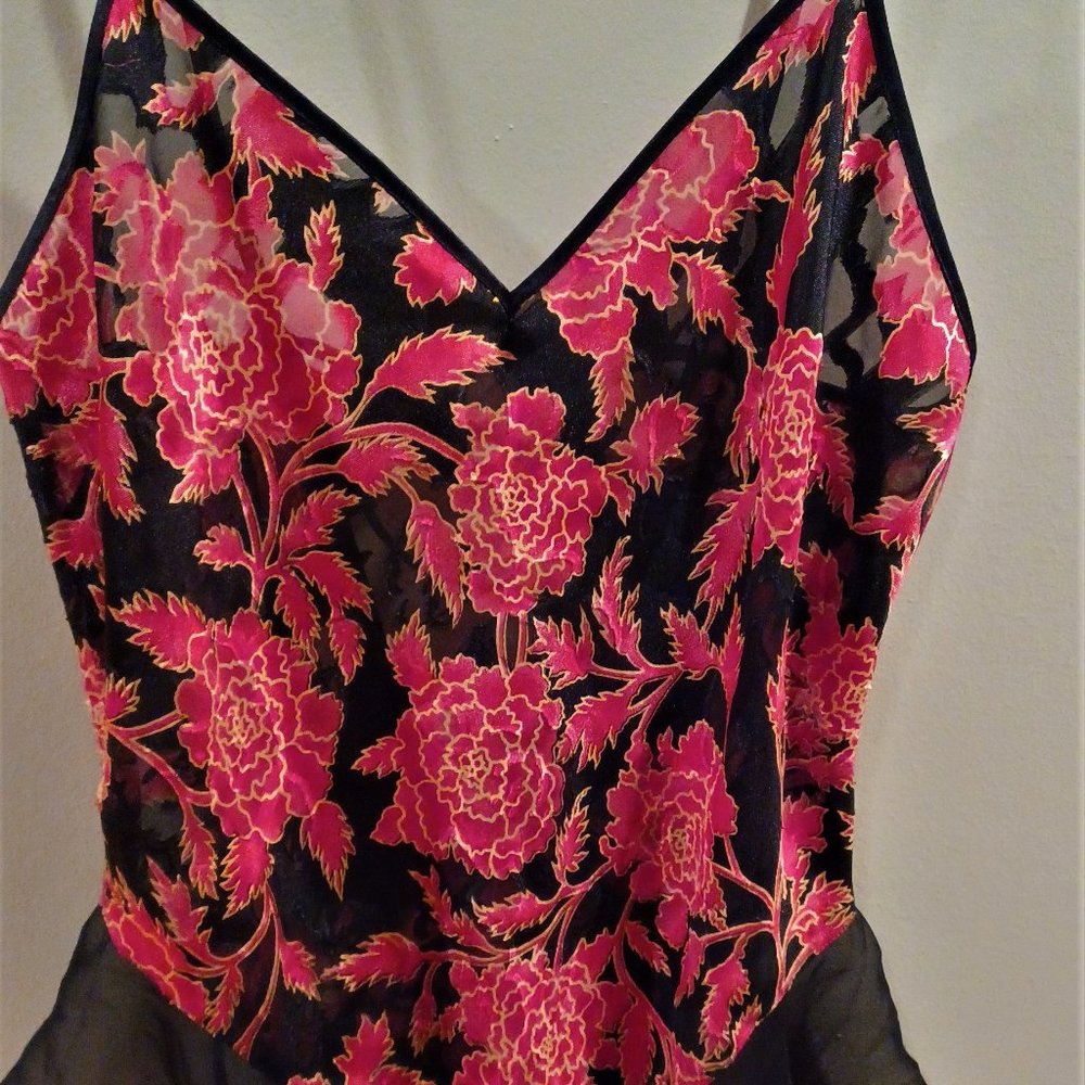 Victoria's Secret Lingerie Size M